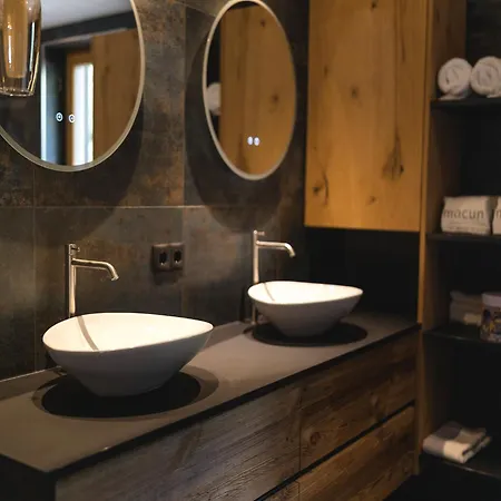 Penthouse At 1900 Meters Above Sea Level Appartamento Vent